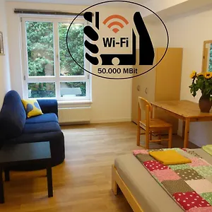 Privatunterkunft Private In Prenzlauerberg, Berlin
